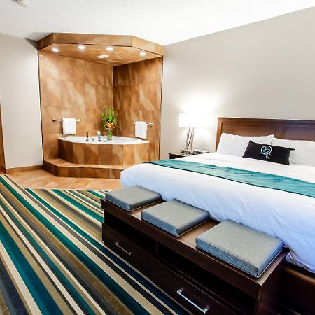 Hotel Blackfoot Calgary Exterior photo