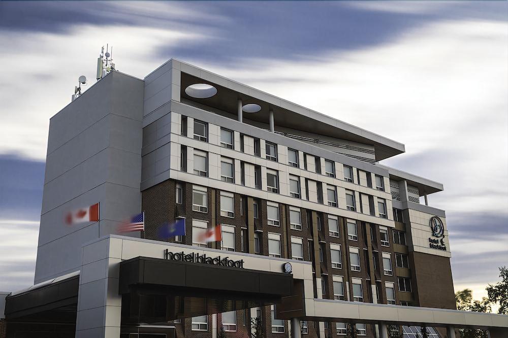 Hotel Blackfoot Calgary Exterior photo