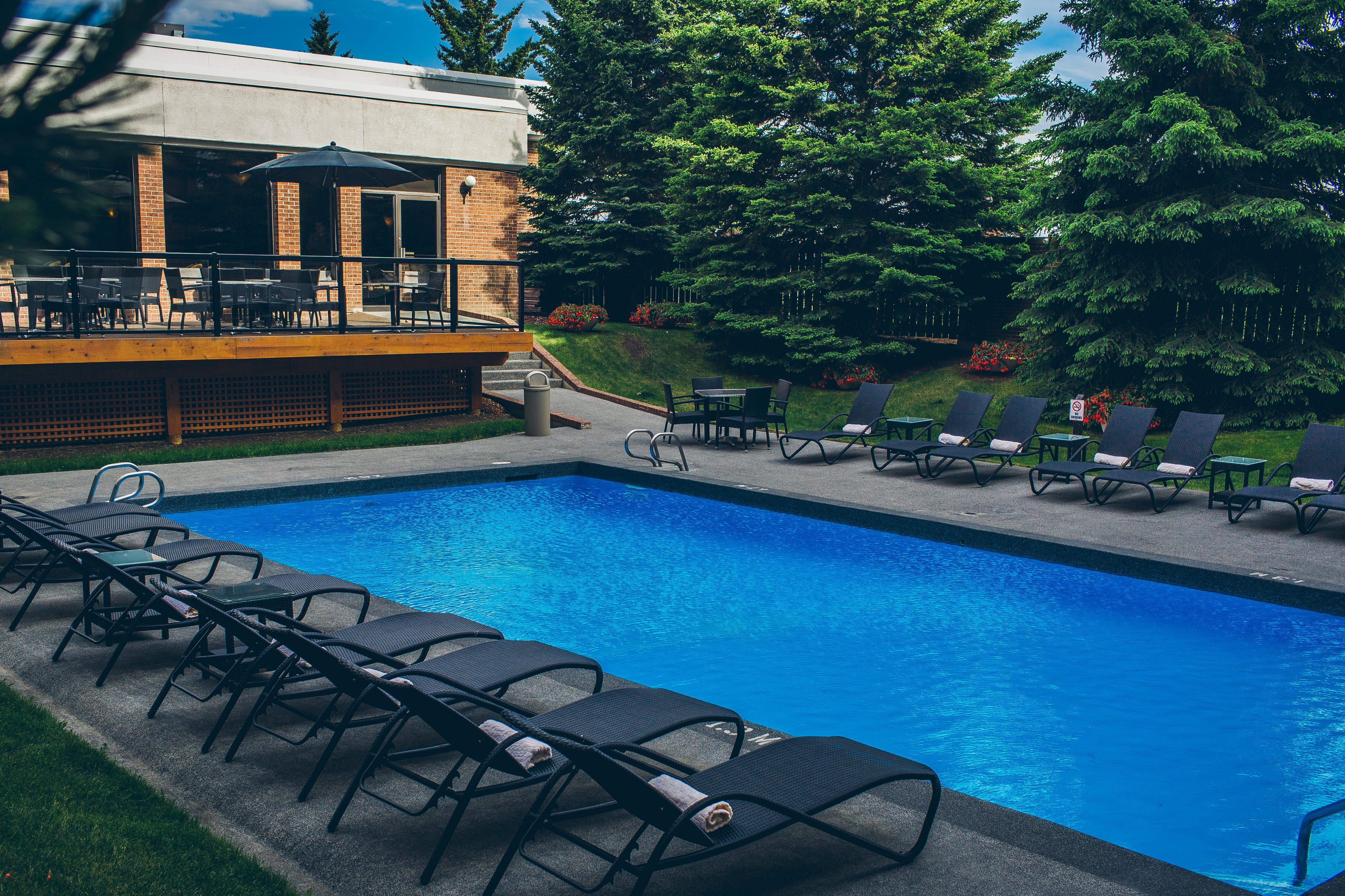 Hotel Blackfoot Calgary Exterior photo