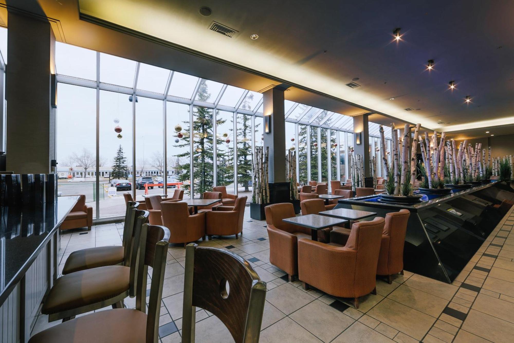 Hotel Blackfoot Calgary Exterior photo